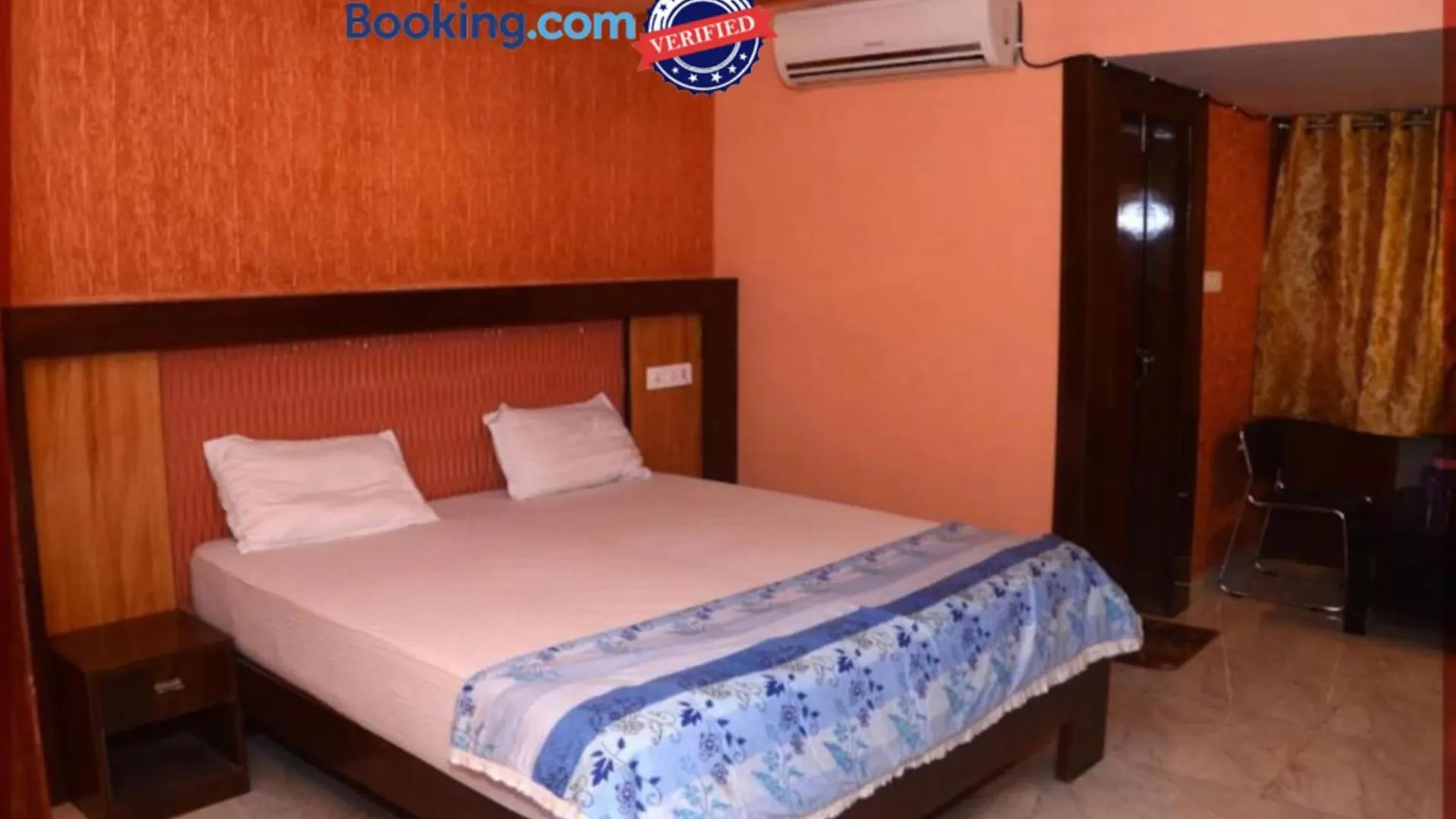 Hotel Swastik Guest House Varanasi - Perfect Location And Comfortable Room Indien