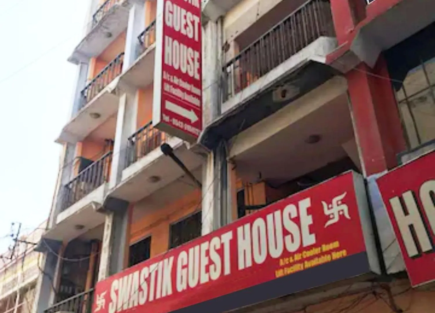 Hotel Swastik Guest House Varanasi - Perfect Location And Comfortable Room
