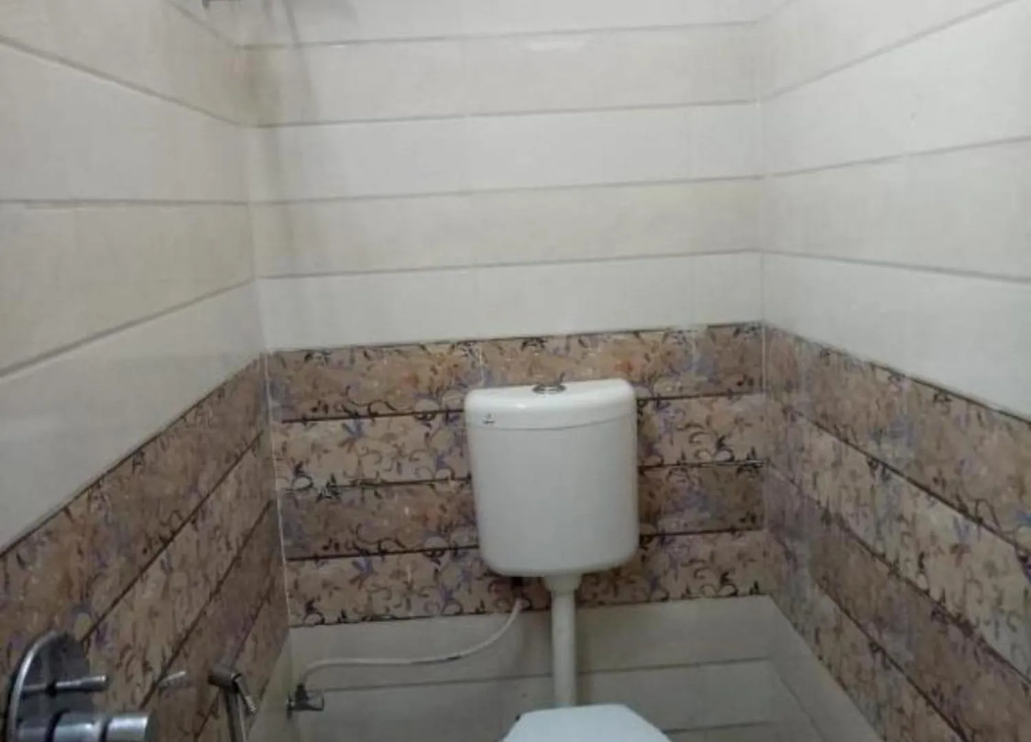 Hotel Swastik Guest House Varanasi - Perfect Location And Comfortable Room